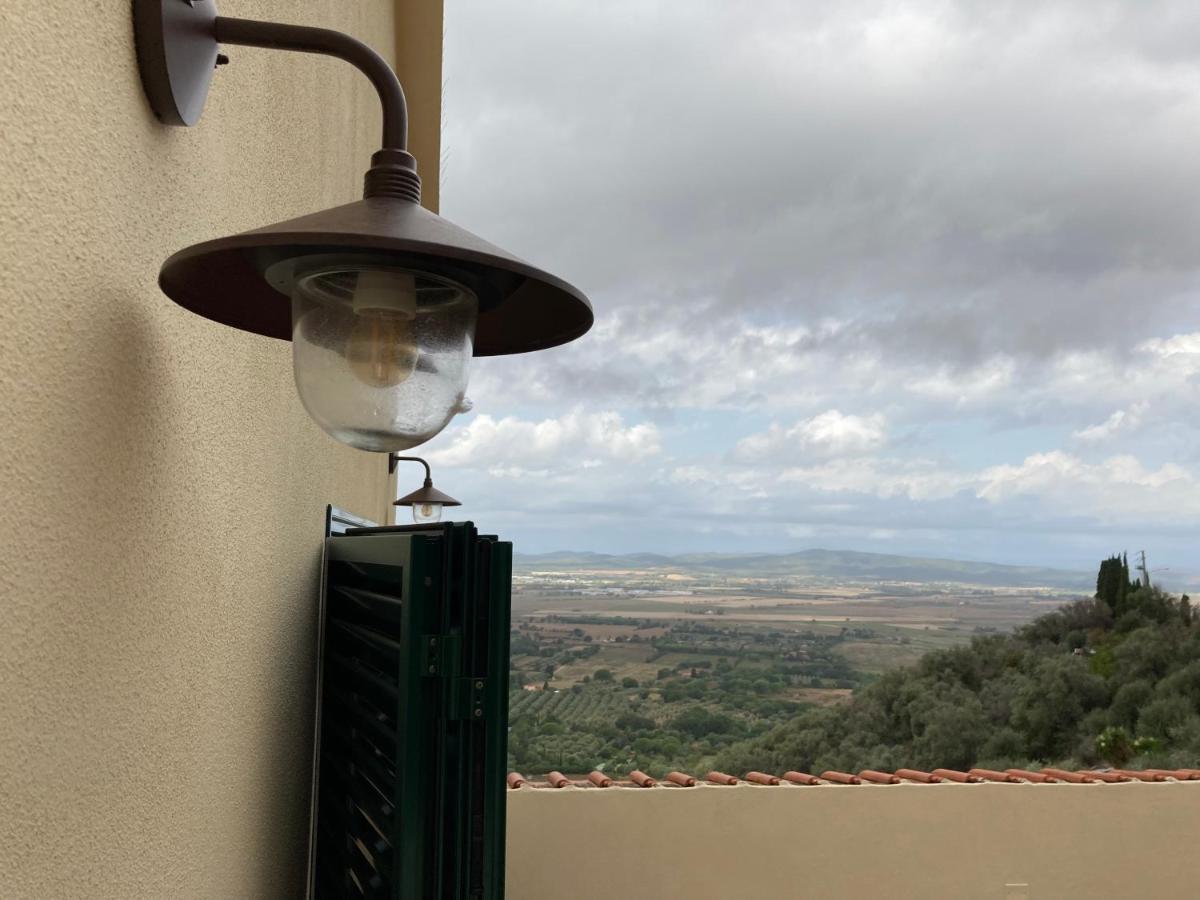 La Terrazza Di Re Scarlino Leilighet Eksteriør bilde